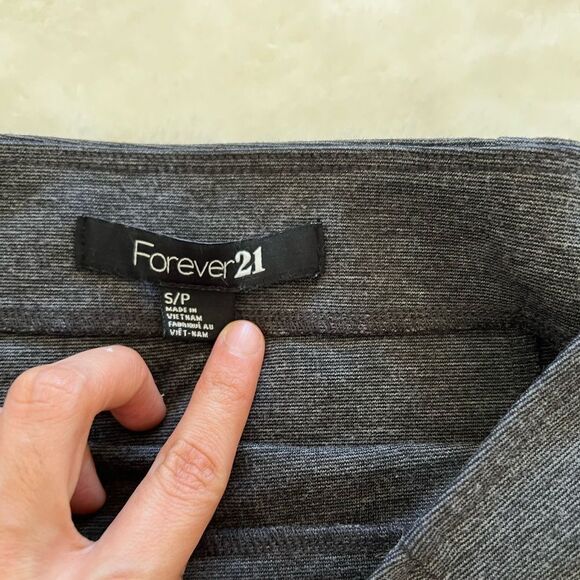 Forever 21 Skirt - Picture 4 of 5